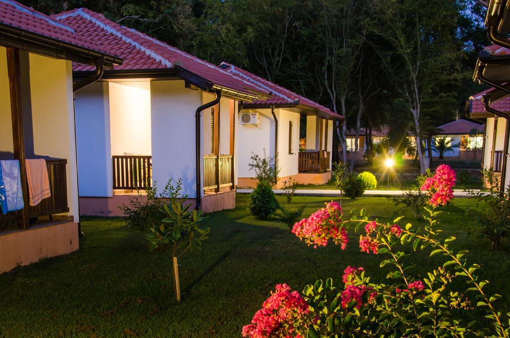 Htp Velika Plaza Ulcinj Hotel Phòng bức ảnh