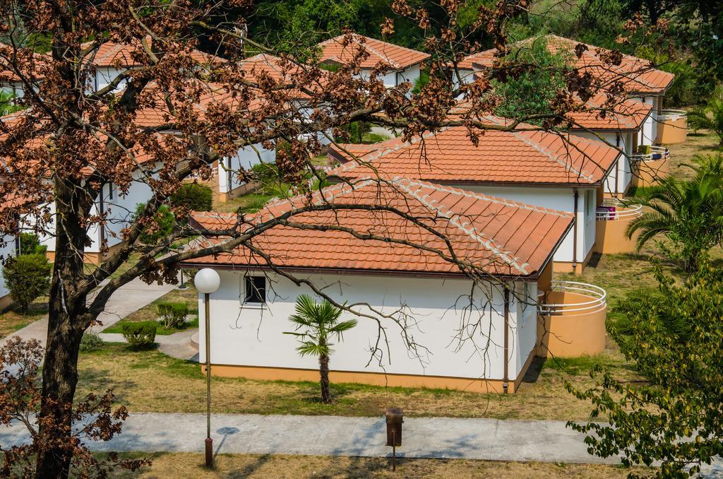 Htp Velika Plaza Ulcinj Hotel Ngoại thất bức ảnh